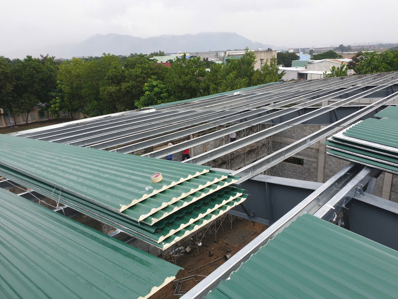 Đơn vị thi công mái che Đà Nẵng - Lê Gia Thịnh